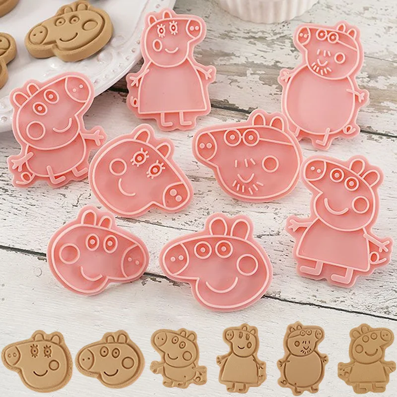 Baking Kitchen Set - ペッパピッグのクッキー型8個セット（箱入り）。立体的な漫画デザインで、押し出してクッキーを成形できる。DIYチョコレートや焼き菓子作りに最適なキッチン用品。